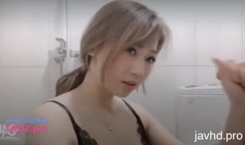 [china av] em chủ nhà dễ thương và anh thợ sửa ống nước